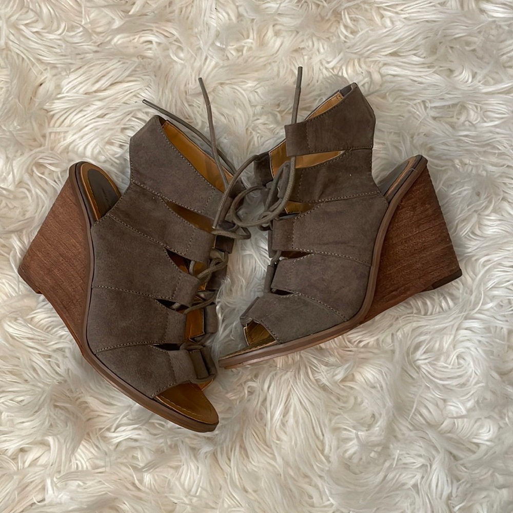 Melrose & Market Sandal wedge